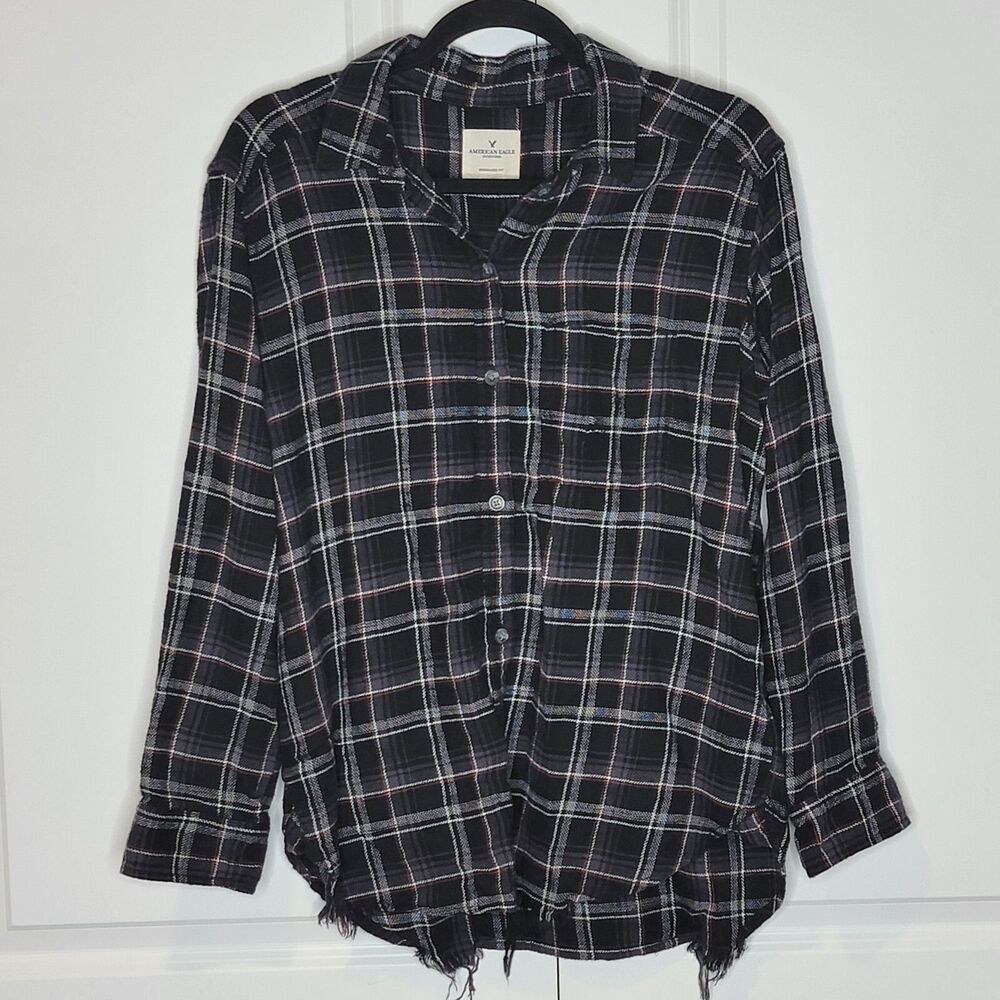 AMERICAN EAGLE Wm Size Med Flower Embroidered Flannel Shirt LS Button Down Plaid